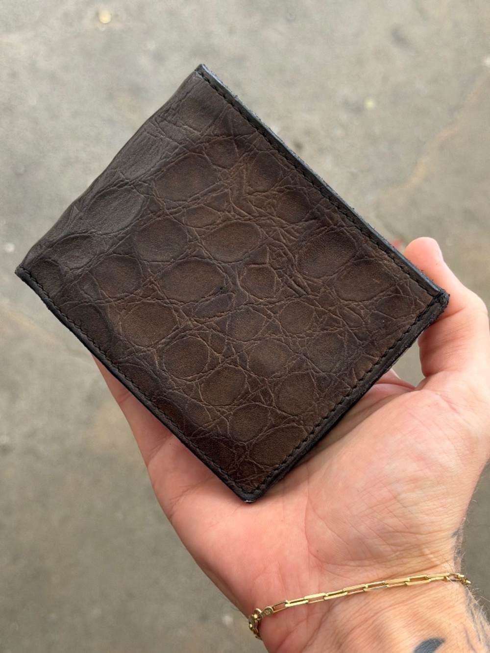 Campomaggi Leather Embossed Trifold Wallet in Grigio